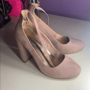 Madden girl felt heels